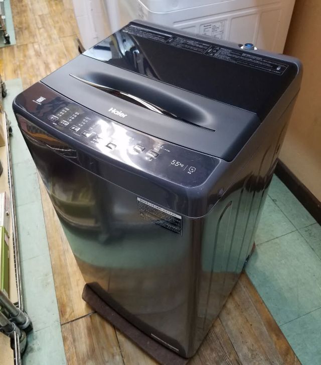本日も通常通りに営業中です！

【 新古品  Haier  5.5kg ステンレス槽全自動洗濯機 】

JW-U55CJ-GK　2025年製　取扱説明書有り
ジョーシンオリジナルカラーモデル　グレーブラック
使用期間1ヶ月のみの新古品、綺麗な状態です

幅526、奥行500、高さ890mm(排水ホース含む)

当店販売価格 : ¥25,190円 (税込) .
ユーズドショップ クラウド 横浜都筑店(販売終了後も更新は致しませんのでご了承下さい)

◼️家電 買取り致します◼️.
横浜市、川崎市、東京都内一部地域、その他近郊地域出張無料にてお伺い致します。

#リサイクル#リサイクルショップ#リサイクルショップ横浜#リサイクルショップクラウド#都筑区#横浜市都筑区#買取り#出張買取り#中古販売#リサイクルショップクラウド横浜都筑店#中古家電#ハイアール#Joshin#縦型洗濯機#ランドリー#クリーニング#生活家電#引越#新生活#一人暮らし
